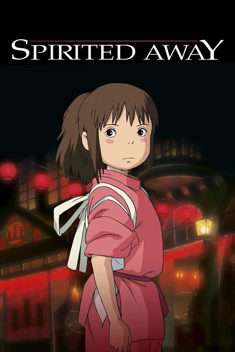 Op de afbeelding: Illustratie uit de animatiefilm "Spirited Away". Een jong meisje met bruin haar en een roze outfit staat voor een nachtsc&egrave;ne met rode lantaarns. De titel van de film staat bovenaan.