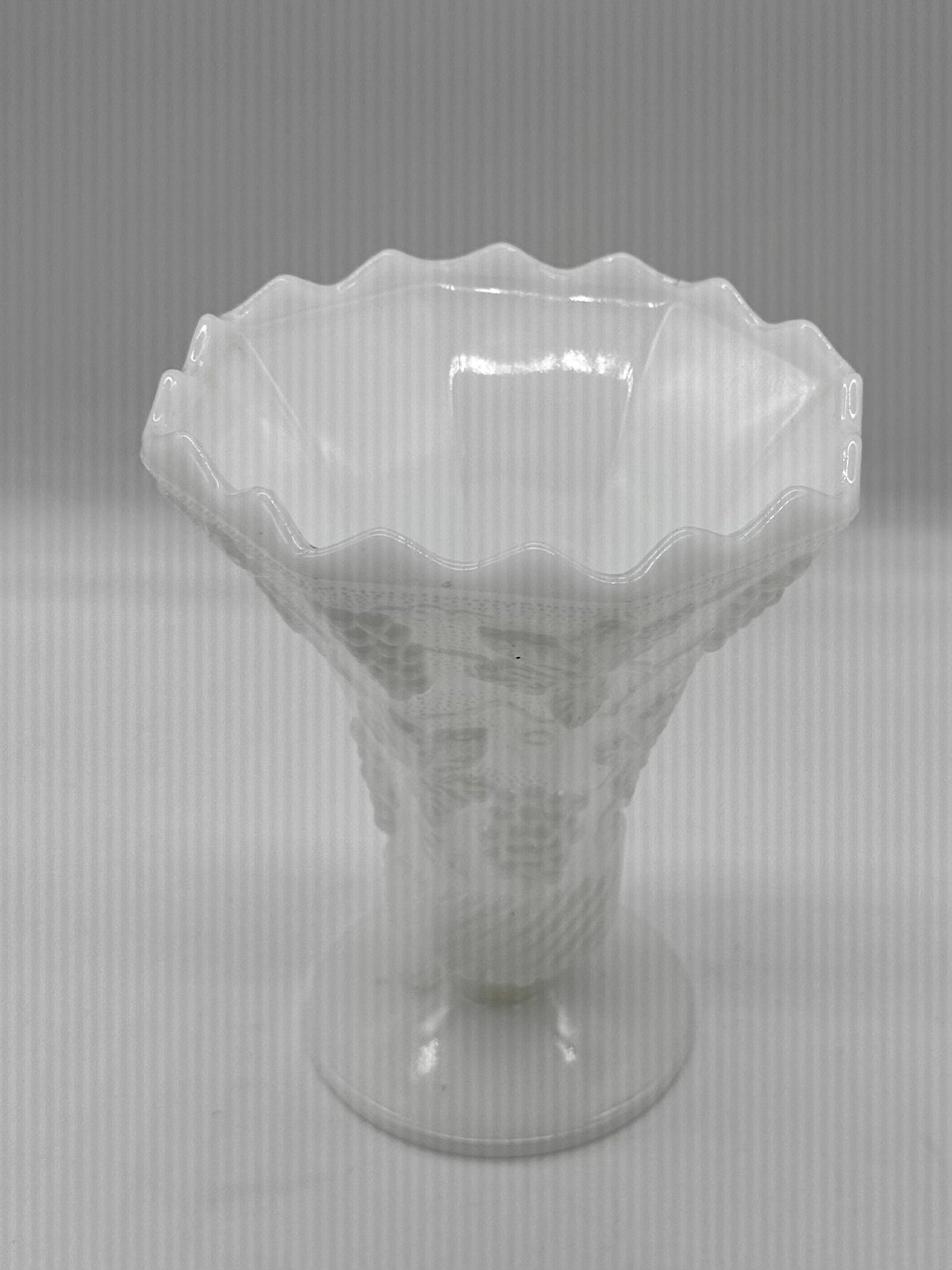 Anchor Hocking White Milk Glass Grape Vase Grapes & Ivy Pattern Etsy