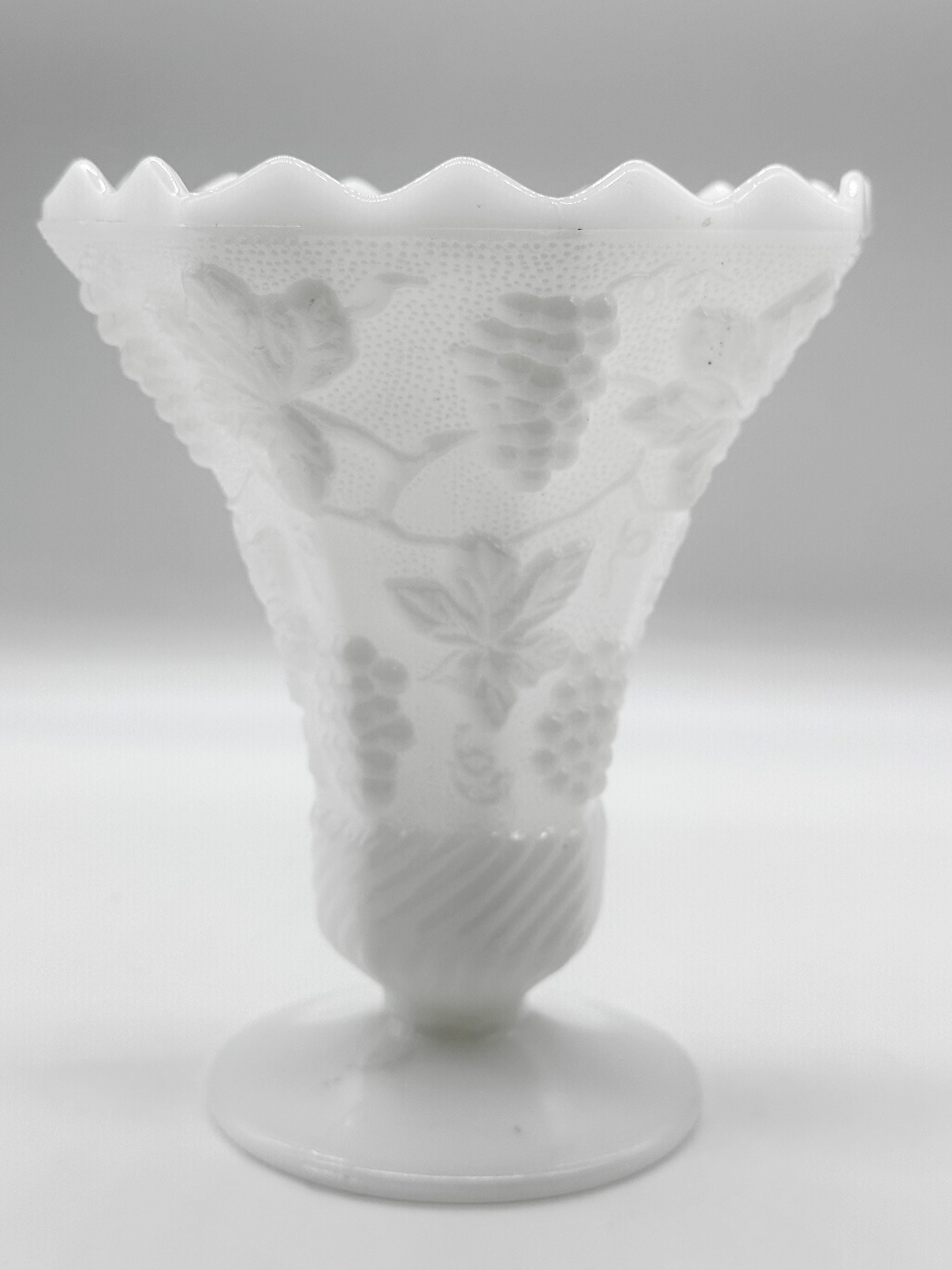 Anchor Hocking White Milk Glass Grape Vase Grapes & Ivy Pattern Etsy