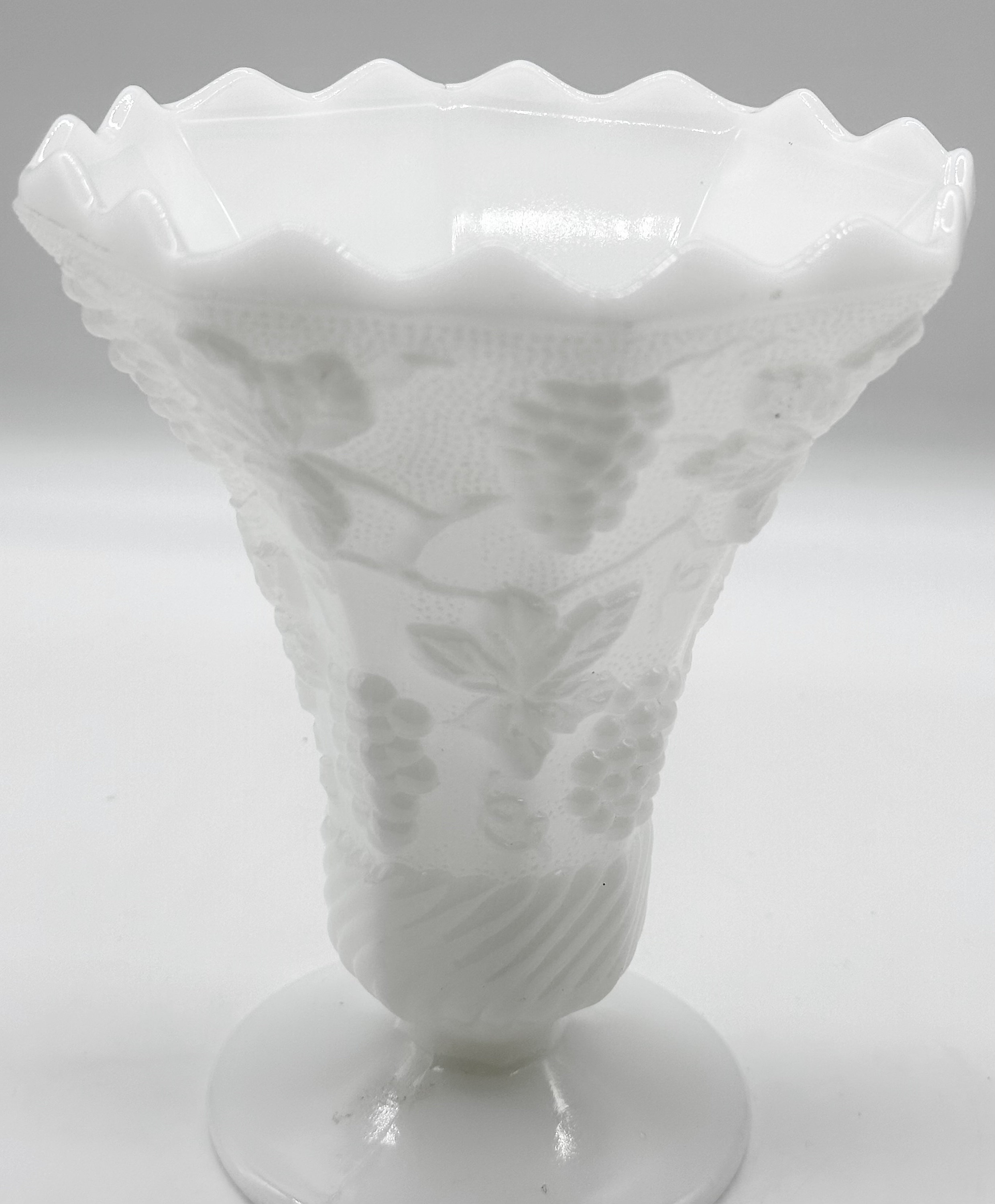 Anchor Hocking White Milk Glass Grape Vase Grapes & Ivy Pattern Etsy