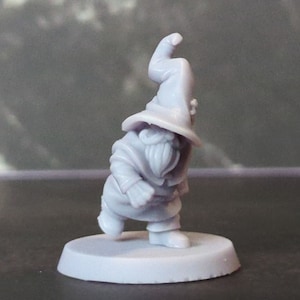 Gnome Miniature, DnD, Dungeons and Dragons, Warband, Fantasy 5E, 28mm or 32mm, Tabletop RPG miniatures by Vae Victis