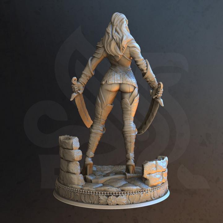 Female Agent Miniature Dungeons and Dragons 28mm/32mm/38mm Mini RPG ...