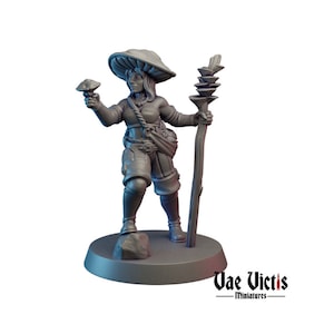 Druid Circle of Spores DnD5e Dungeons and Dragons TTRPG Miniature 28mm 32mm Figurine Circle Spells Fungal Spores NPC D&D Spore Druid