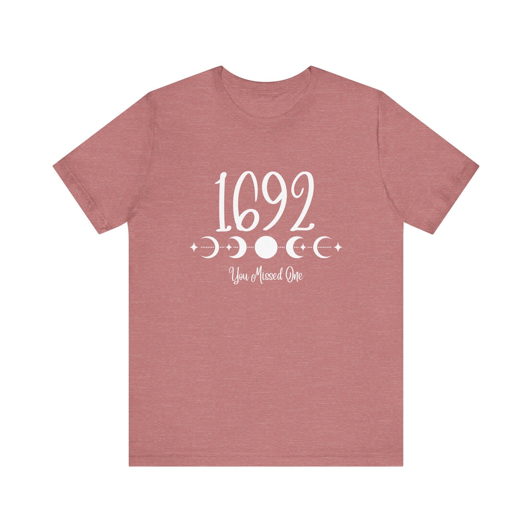 1692 T-shirt - Etsy