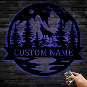 Custom Name Wolf Metal Sign: Personalized Cabin Decor, Rustic Wall Art
