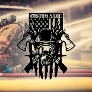 Letrero de metal para pared con nombre personalizado de bombero, arte de pared con hacha de bomberos personalizada, decoración de metal con herramienta de lucha contra incendios, letreros con nombre de estación de bomberos, 18 x 24 pulgadas
