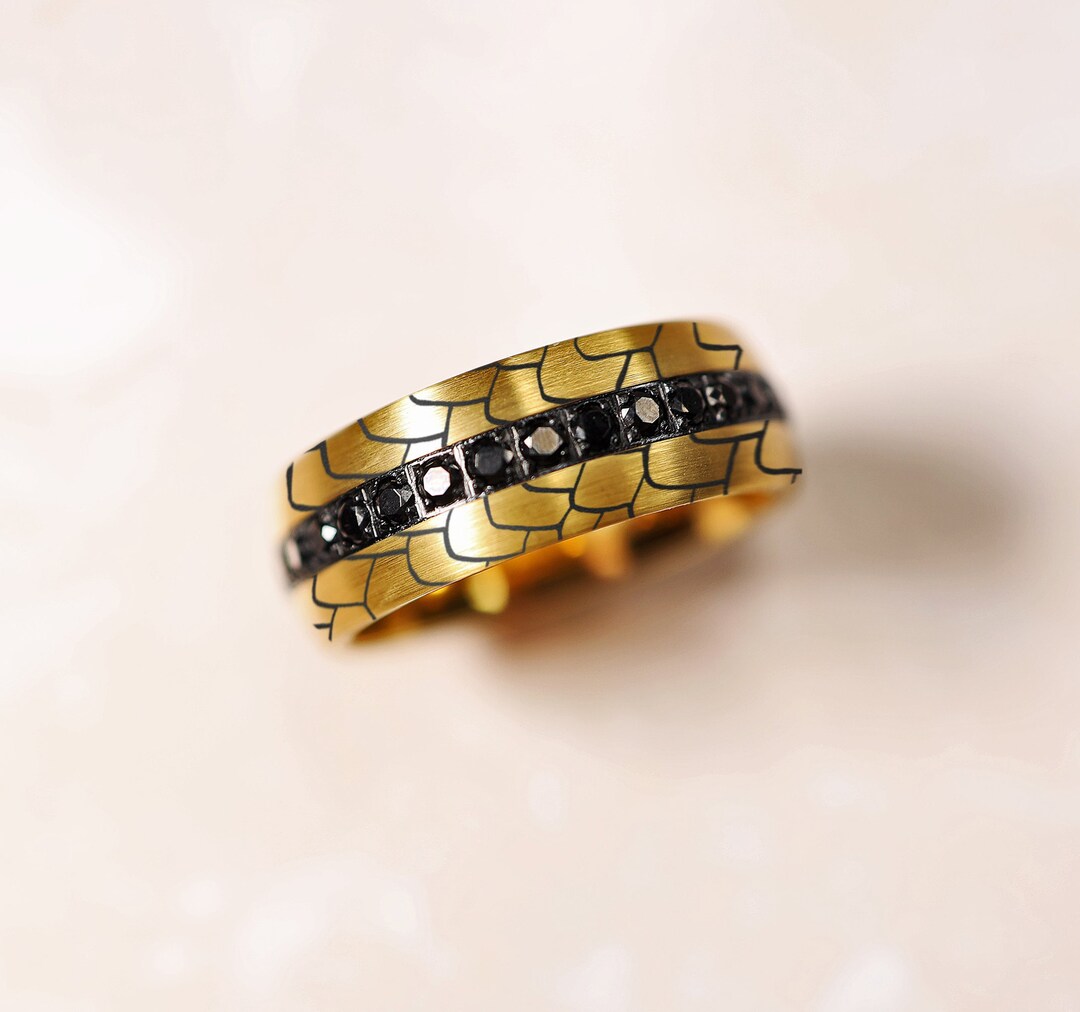 Dragon Scales Wedding Band, Dragon Ring, Dragon Wedding Band, Mythological Beast Gift, Zodiac