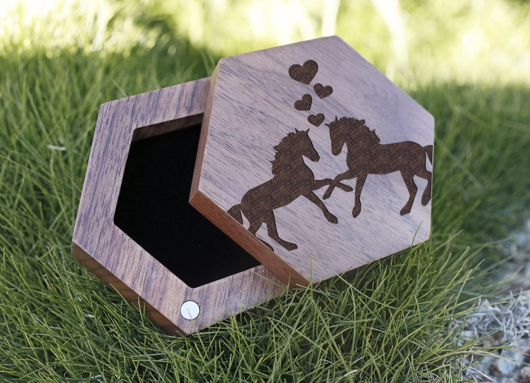 Horse Wedding Ring Box, Horse Lovers Jewelry Box, Equestrian Wedding