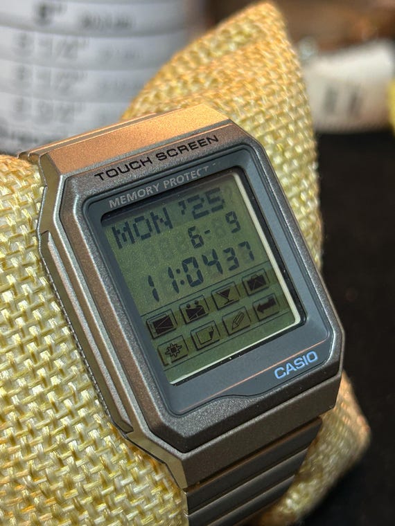 Casio VDB-200 Memory Protect Digital Watch. - image 3