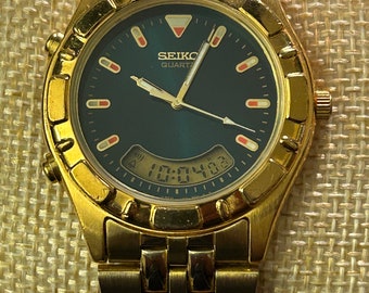 Vintage Seiko Gold Tone Green Dial Analog/Digital Watch