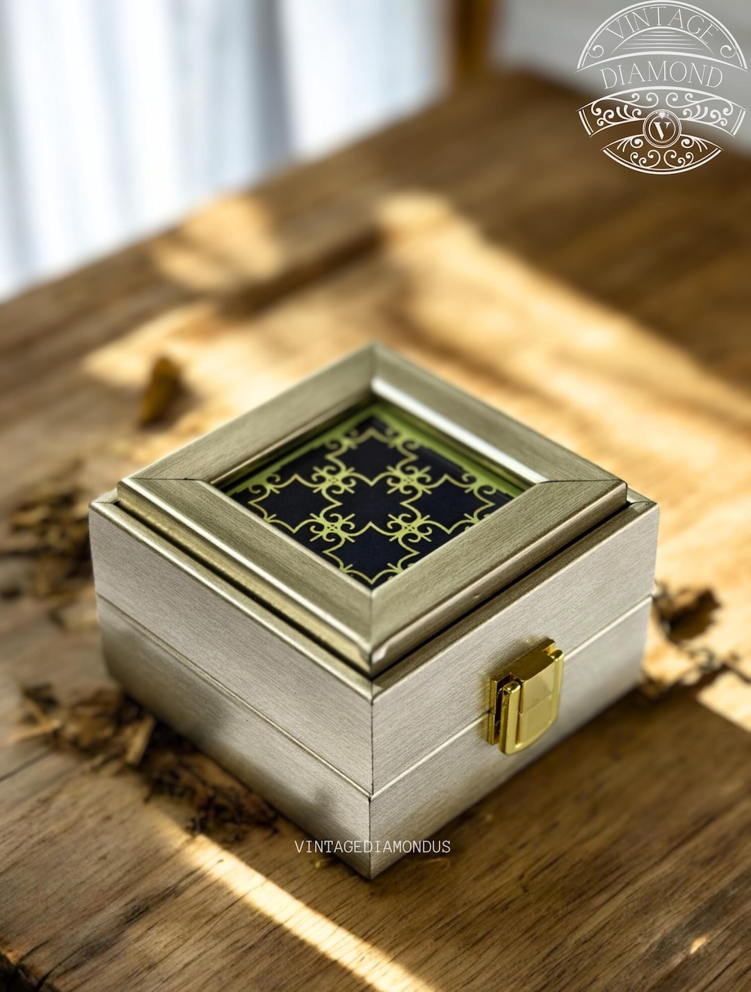 Vintage Style Wedding Ring Box, Luxury Look With Elegant Support for ...