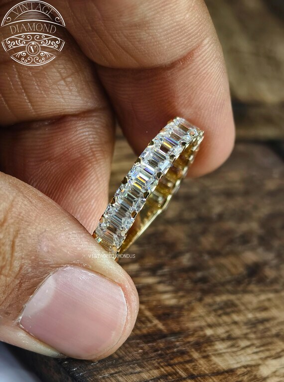 Crushed Ice Oval Moissanite Eternity Ring Moissanite Gold Crystal Eternity Band - Women Jewelry display picture 1