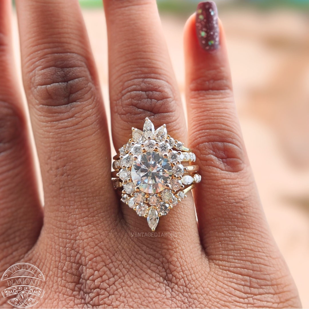 Round Cut Moissanite Bridal Ring Set: 14K Gold Antique Wedding Bands - Etsy