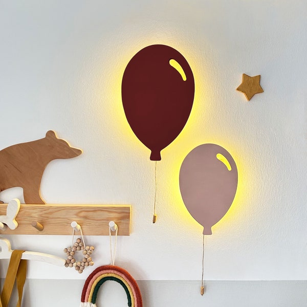 Ballon d'éclairage pour chambre de bébé, lampe ballon, 2 éclairages muraux en bois, veilleuse de bébé, cadeau fait main, lampe pour chambre d'enfant