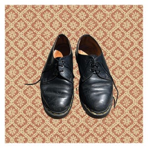 90s Dr Martens Wingtip Shoes - Etsy