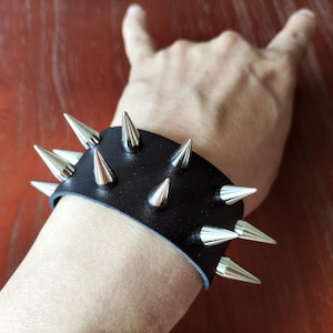 Pulsera de cuero con pinchos: pulsera unisex punk rock hecha a mano