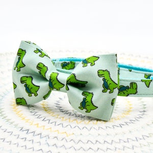 Bow Tie Cat Collar Set, Green Dinosaur Cat Collar Matching Bowtie with Bell Pearl  + Small Dog Sizes