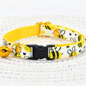 Bee Cat Collar, Yellow Bee Cat Collar with Charm, Honeybee Cat Bow Tie, Yellow Collar for Cat + Small Dog Size