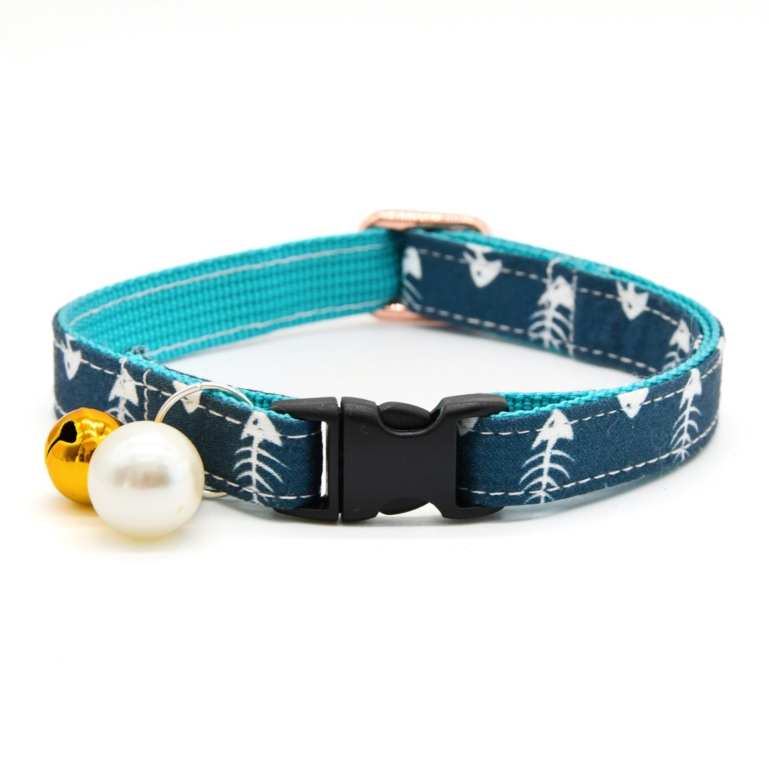 Cat Collar, Fish Bone, Cat Collar / Matching Bowtie Bell and Pearl