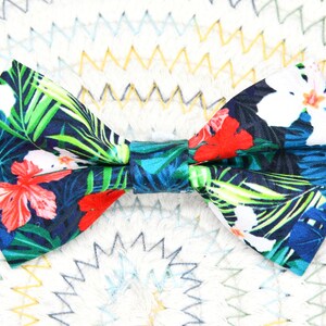 Pajarita para gato, lazo floral tropical para gato/perro pequeño, regalo para amantes de los gatos, accesorios para collar de gato, lazo para gato
