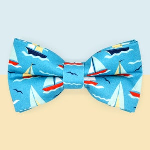 Pajarita para gato, fondo azul lago - Pajarita de velero para gato/perro pequeño, regalo para amantes de los gatos, accesorios para collar de gato, pajarita para gato