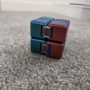Fidget infinity cube