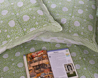 Jaipuri Hand Block Printed Cotton Bed Cover Set: King Size Floral Bedsheet