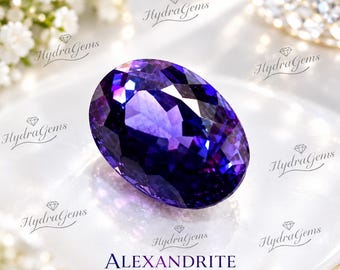 Alessandrite ovale da 10 carati con cambio di colore, gemma certificata sciolta, raro gioiello con cambio di colore per gioielli di lusso e collezionisti di gemme.