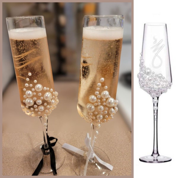 Wedding Gifts Personalized Pearl Champagne Flutes Set of 2, Wedding Champagne Glasses, Mr & Mrs Toasting Glass, Engagement Gift, Bride Groom