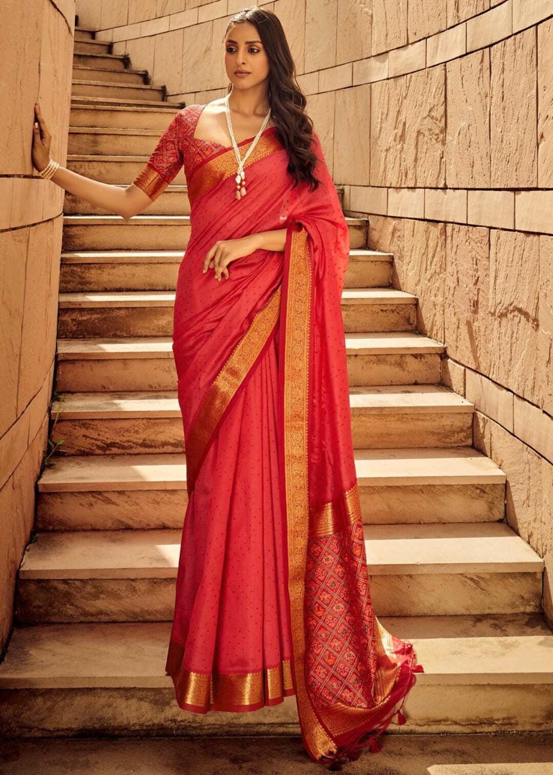 Red Dynamic Fold Handloom Saree main image 0