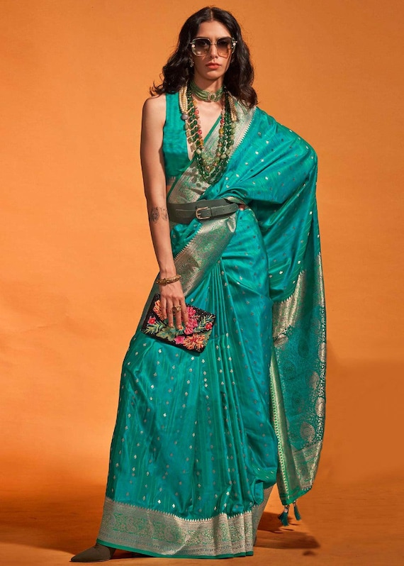 Peacock Green Two Tone Pure Satin Handloom Weaving Silk With Butties All  Over Saree and Classic Border With Matching Blouse,party Wear Saree - Etsy