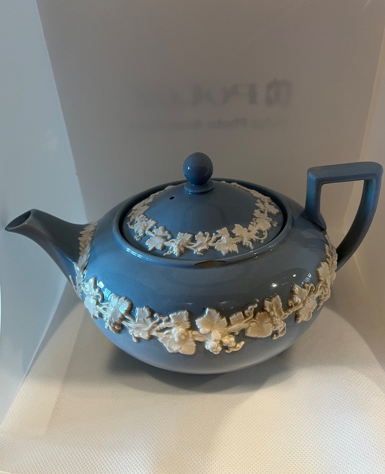 Wedgewood Teapot With Lid Embossed Queensware Cream on Lavender Plain