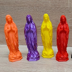 Virgin Mary Mother of Jesus | Pop Art Statue | 3D Printed Religious Praying Statue