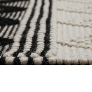 Esprit Teppich handgewebt aus Wolle Cara weiß schwarz Bild 3