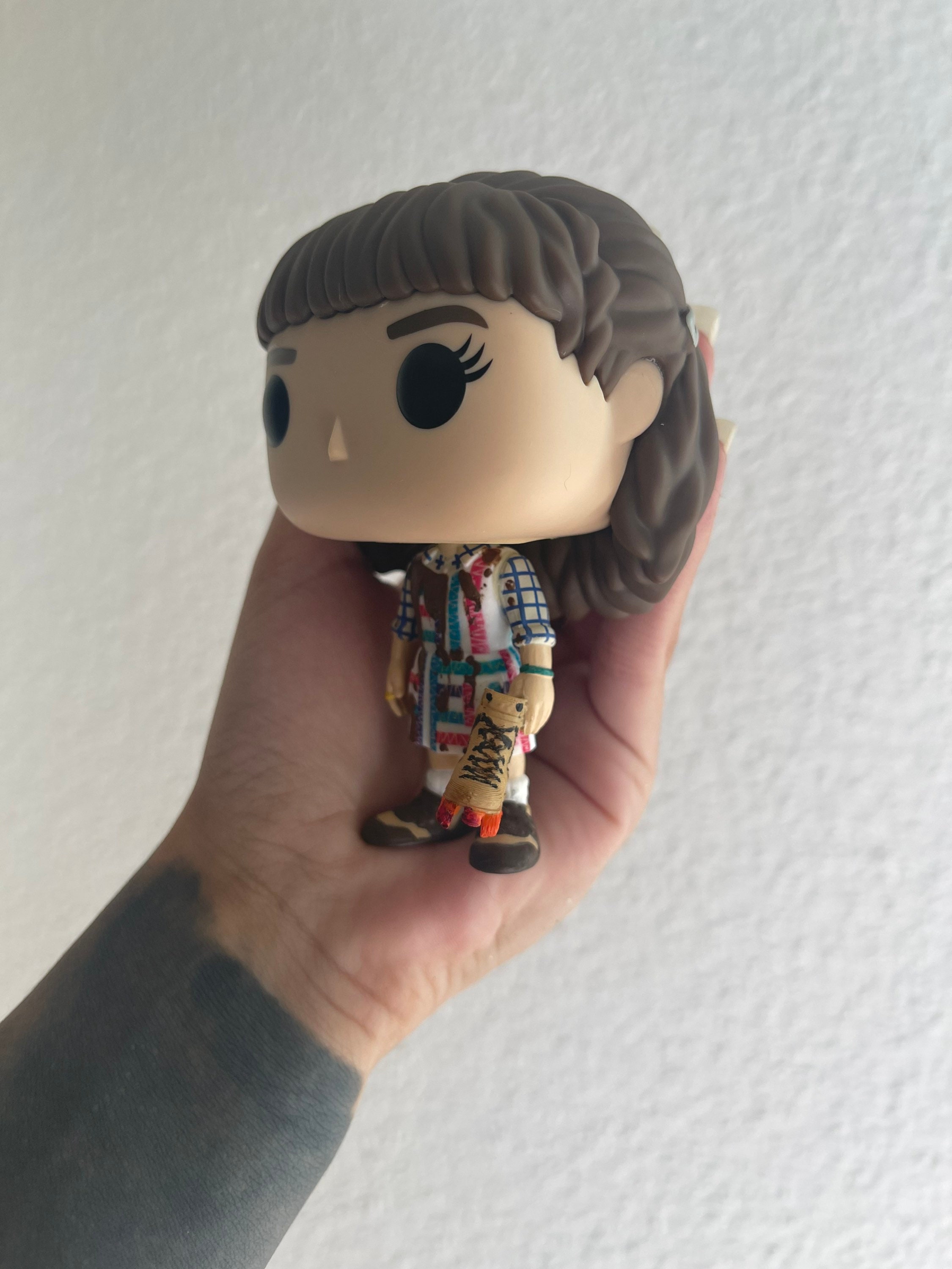 eleven stranger things pop figure