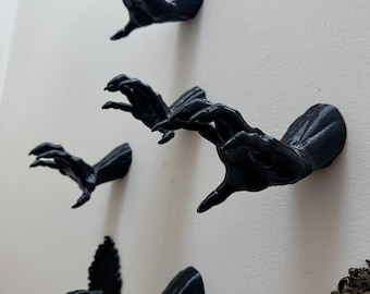 Wall Mounted Devil Hand Sculpture – Gothic Jewelry Hook or Altar Decor for Dark Home Interiors and Occult Aesthetic Spaces