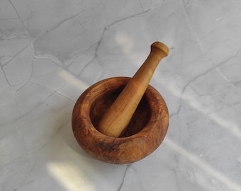 Olive wood mortar and pestle