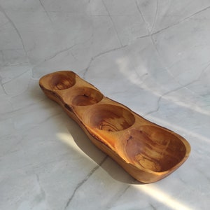 Aperitif plate with compartments in olive wood