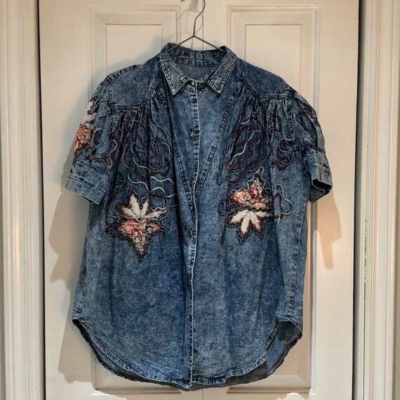 Chemise en jean manche bouffante sale