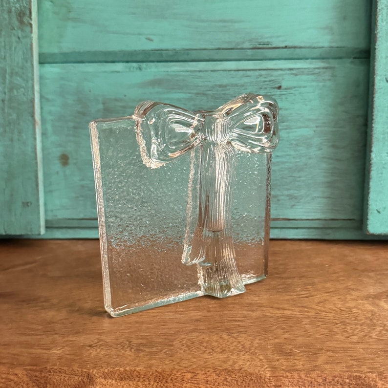 Two's Company Ribbon Bow Crystal Bud Vase - Thumbnail 2