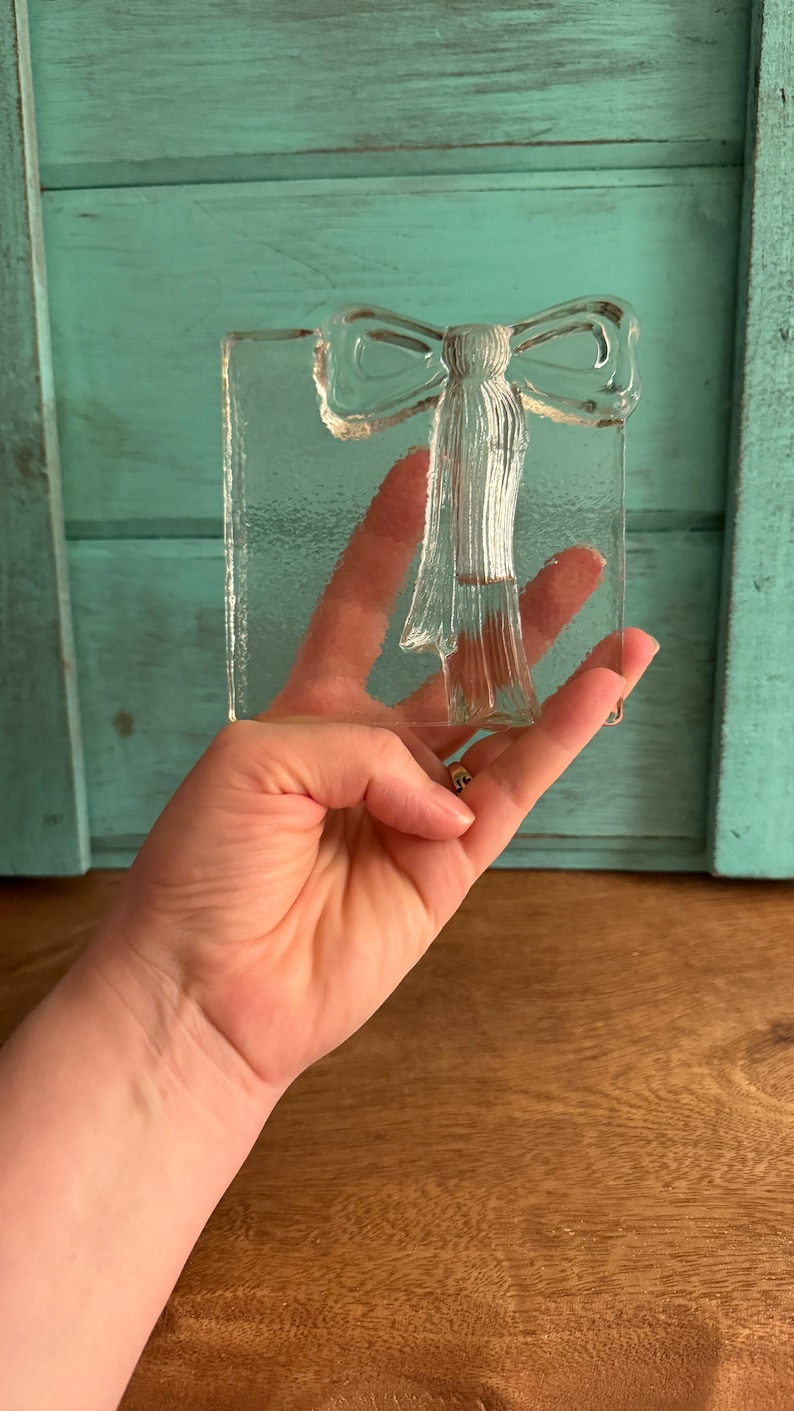Two's Company Ribbon Bow Crystal Bud Vase - Thumbnail 5