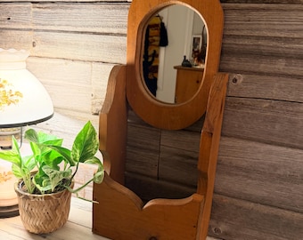 Estantería de pared vintage de madera tallada a mano con espejo ovalado y compartimento para guardar objetos ~ Organizador rústico para la entrada, ideal para llaves, correo y guantes ~ Exhibidor de plantas pequeñas