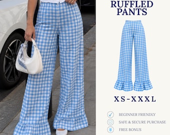Könnte beinhalten: Digitales Schnittmuster zum Herunterladen für eine Hose mit Rüschen in den Größen XS-XXL. Die Hose hat ein blau-weißes Vichy-Karo-Muster, eine hohe Taille und weite Beine mit gerüschten Säumen. Der Text lautet: DIGITAL DOWNLOAD SEWING PATTERN RUFFLED PANTS XS-XXL BEGINNER FRIENDLY SAFE & SECURE PURCHASE FREE BONUS FABRIK PATTERN LINE.
