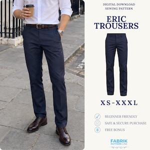 Puede incluir: Patrón de costura digital descargable para el pantalón Eric, disponible en tallas XS-XXXL. La imagen muestra un pantalón azul marino oscuro de corte recto, con cintura con trabillas para cinturón y cierre de botón y cremallera, en un modelo.