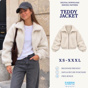 Peut inclure: Un patron de couture en téléchargement numérique pour une veste teddy couleur crème avec un col montant, des manches longues et une fermeture éclair. Le texte inclut DIGITAL DOWNLOAD SEWING PATTERN, TEDDY JACKET, XS-XXXL et FABRIK PATTERN LINE.