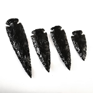 Handgeknöpfter schwarzer Obsidian-Pfeilspitze, Kristallklinge, Steinpfeil-Dekor, heilender Chakra-Kristall