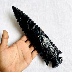 25 cm handknäppt pilspets av svart obsidian – kristall athame, handgjort ritualblad,