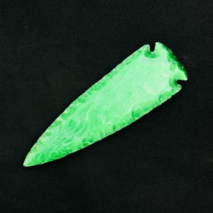 6" Green Monalisa Glass Arrowhead Spearhead – Crystal Lava Stone Blade, Handcrafted Stone Art Gift