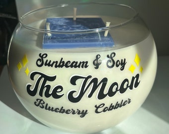 Tarot Themed Soy Wax Candle | Altar & Home Decor | Metaphysical Gifts | The Moon | Fish Bowl | Blueberry Cobbler Fragrance | Unique Gifts