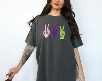 Chemise Monster Hands, Chemise Skeleton Hands, Tee Witchy Vibes, Tee-shirt Spooky Skeleton, Monster Mash Tee, Tee-shirt d’Halloween tendance, Chemise d’automne tendance